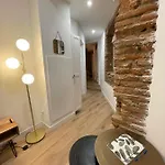 Apartment Charmant-confort-hypercentre-metro-wifi